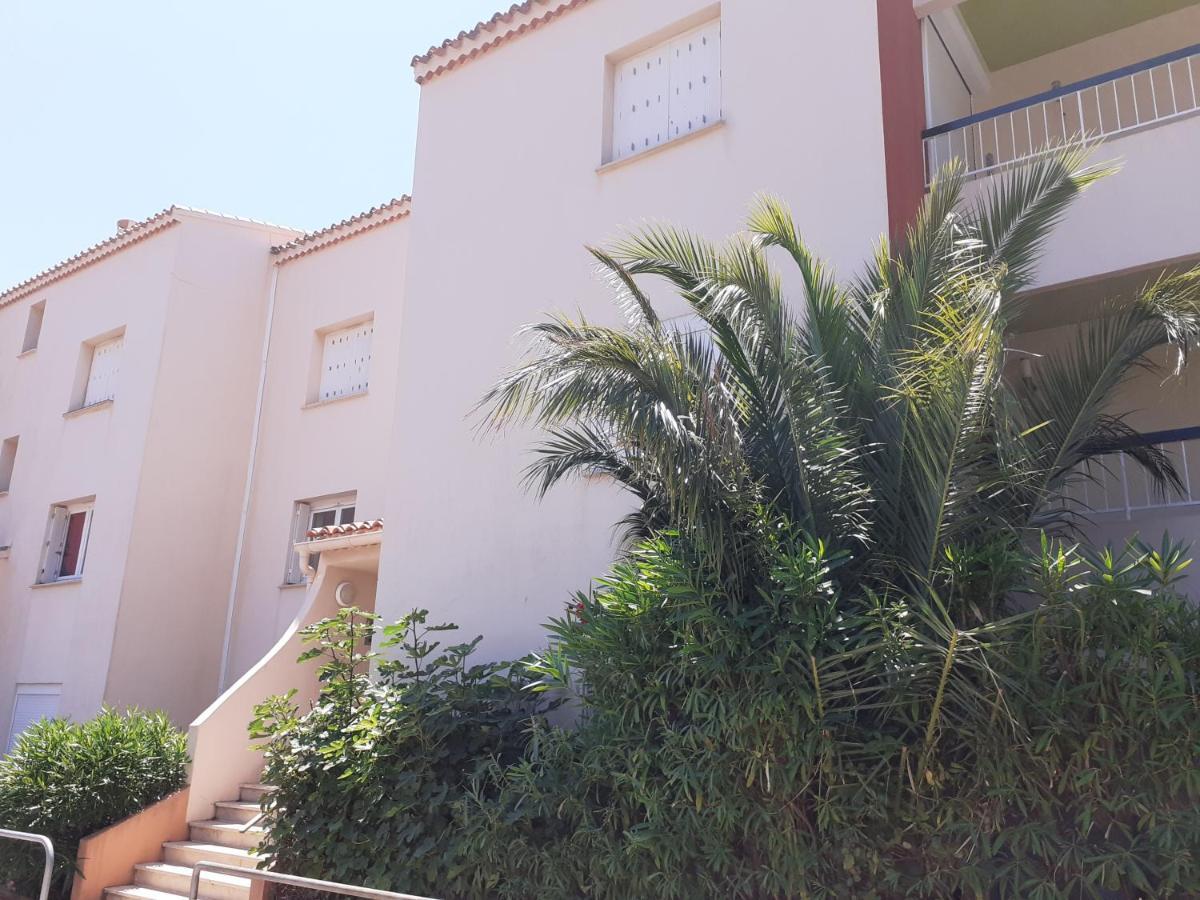 Bandol Nature Et Loisirs: Parking/ Piscine Екстериор снимка